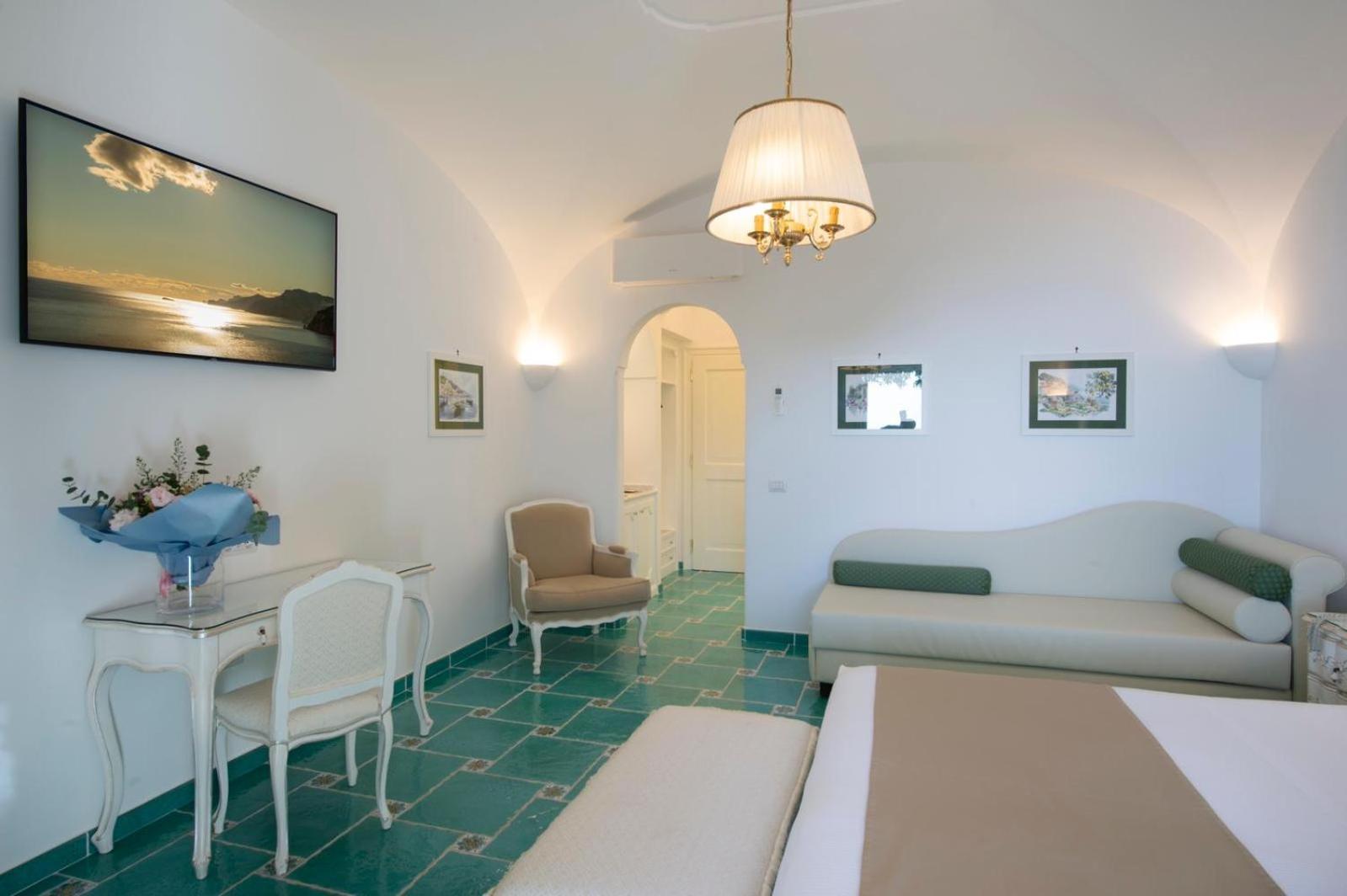 Hotel Pellegrino Praiano Εξωτερικό φωτογραφία