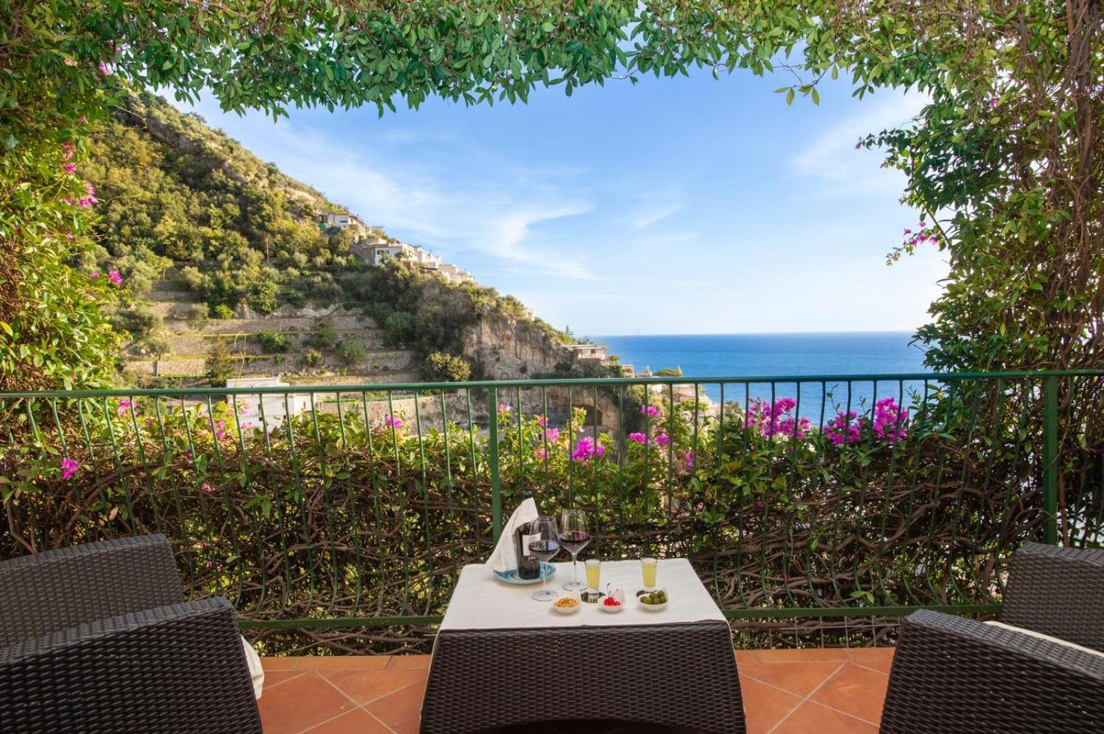 Hotel Pellegrino Praiano Εξωτερικό φωτογραφία