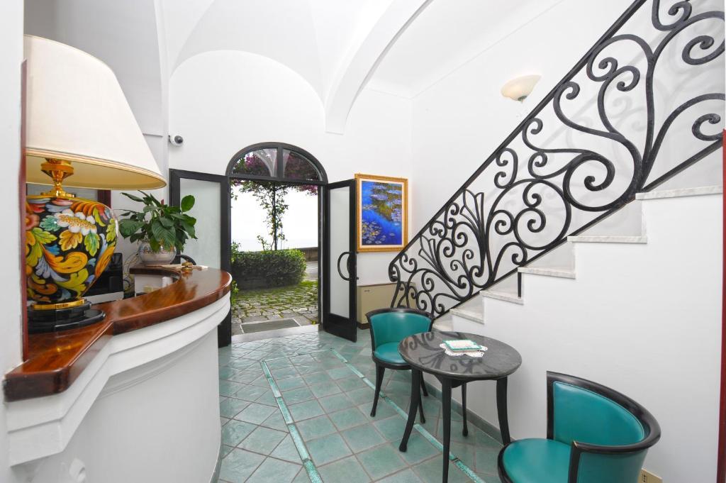 Hotel Pellegrino Praiano Εξωτερικό φωτογραφία